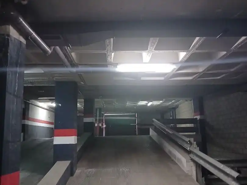 Parkplatz von Garage zur Miete in Madrid