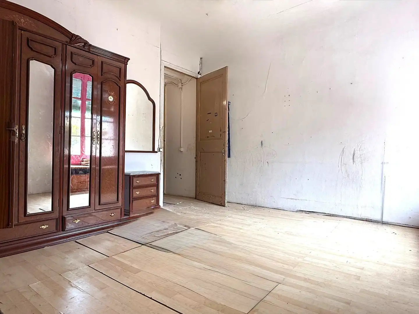 Habitación de Casa o chalet en venta en Sant Boi de Llobregat con Jardín privado, Terraza y Trastero