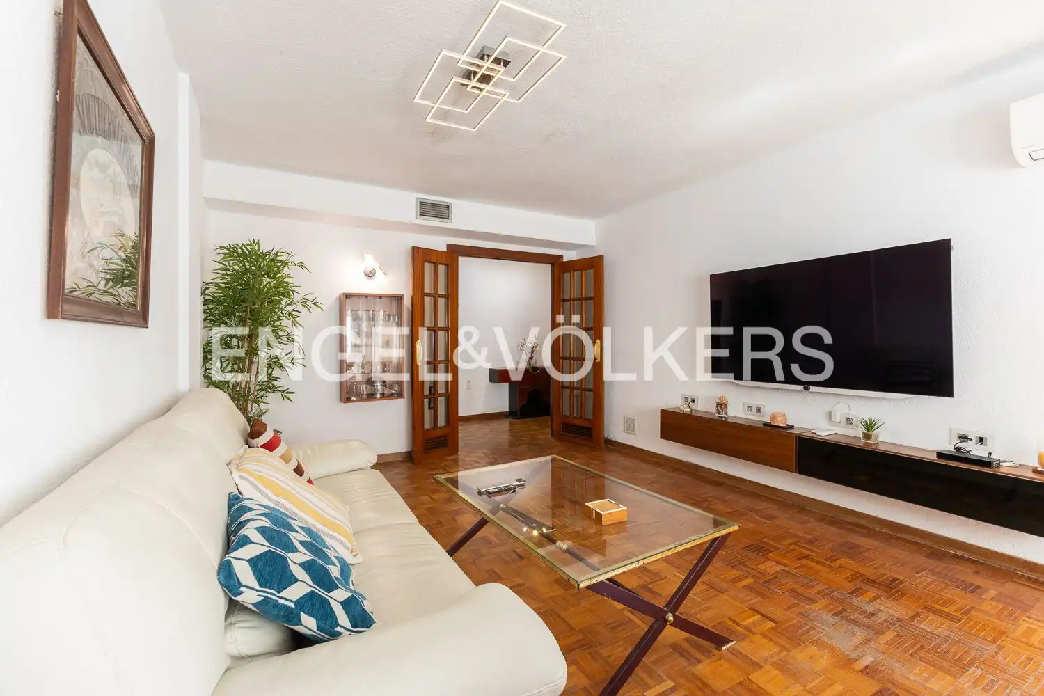 Sala de estar de Piso de alquiler en Valencia con Aire acondicionado, Calefacción y Parquet