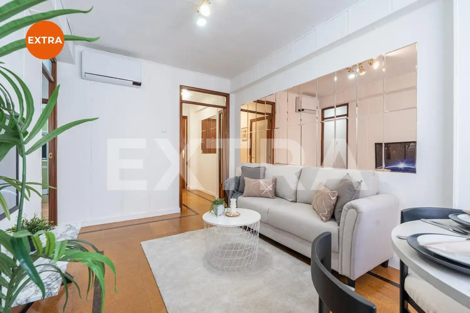Sala de estar de Piso en venta en Madrid con Calefacción y Parquet