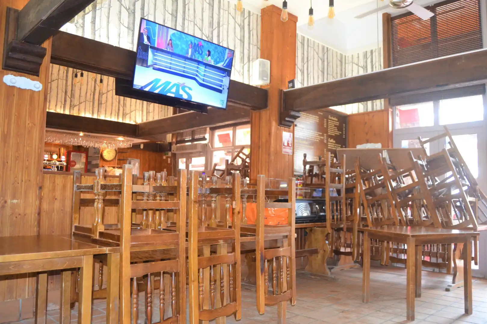 Commercial properties for sale in Aisa