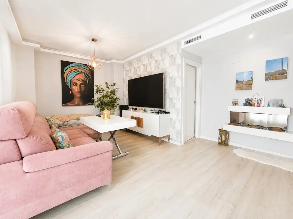 Living room of Flat for sale in Córdoba  with Air Conditioner, Terrace and Swimming Pool