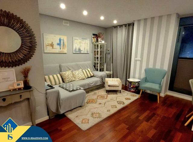 Piso en Venta en PAU 5