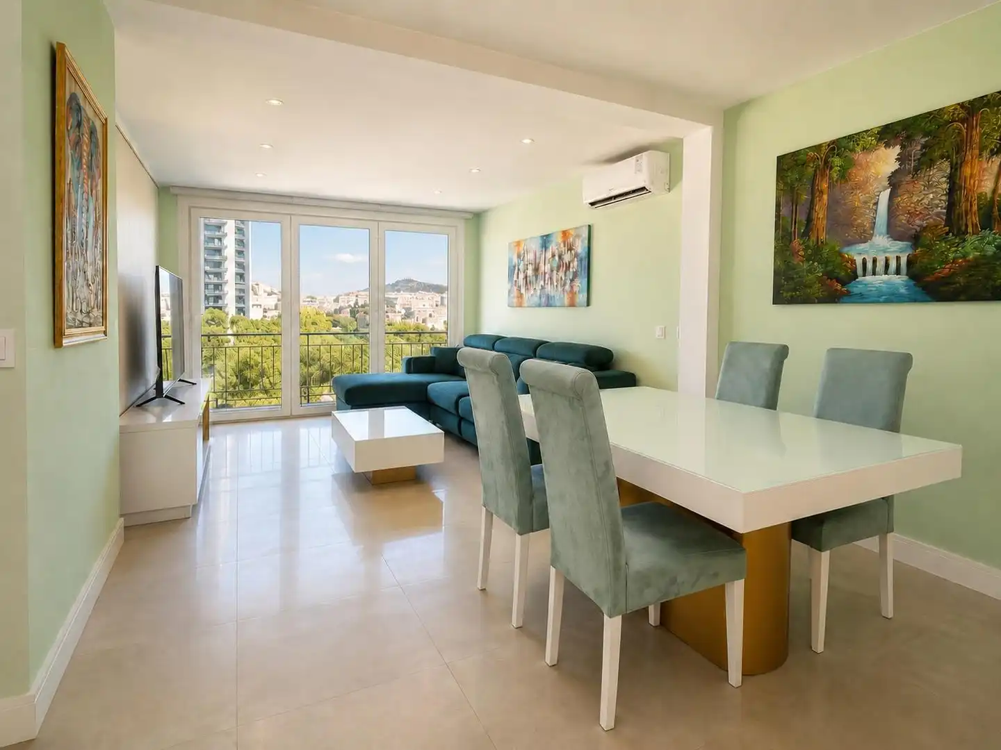 Sala de estar de Piso en venta en Málaga con Aire acondicionado y Balcón