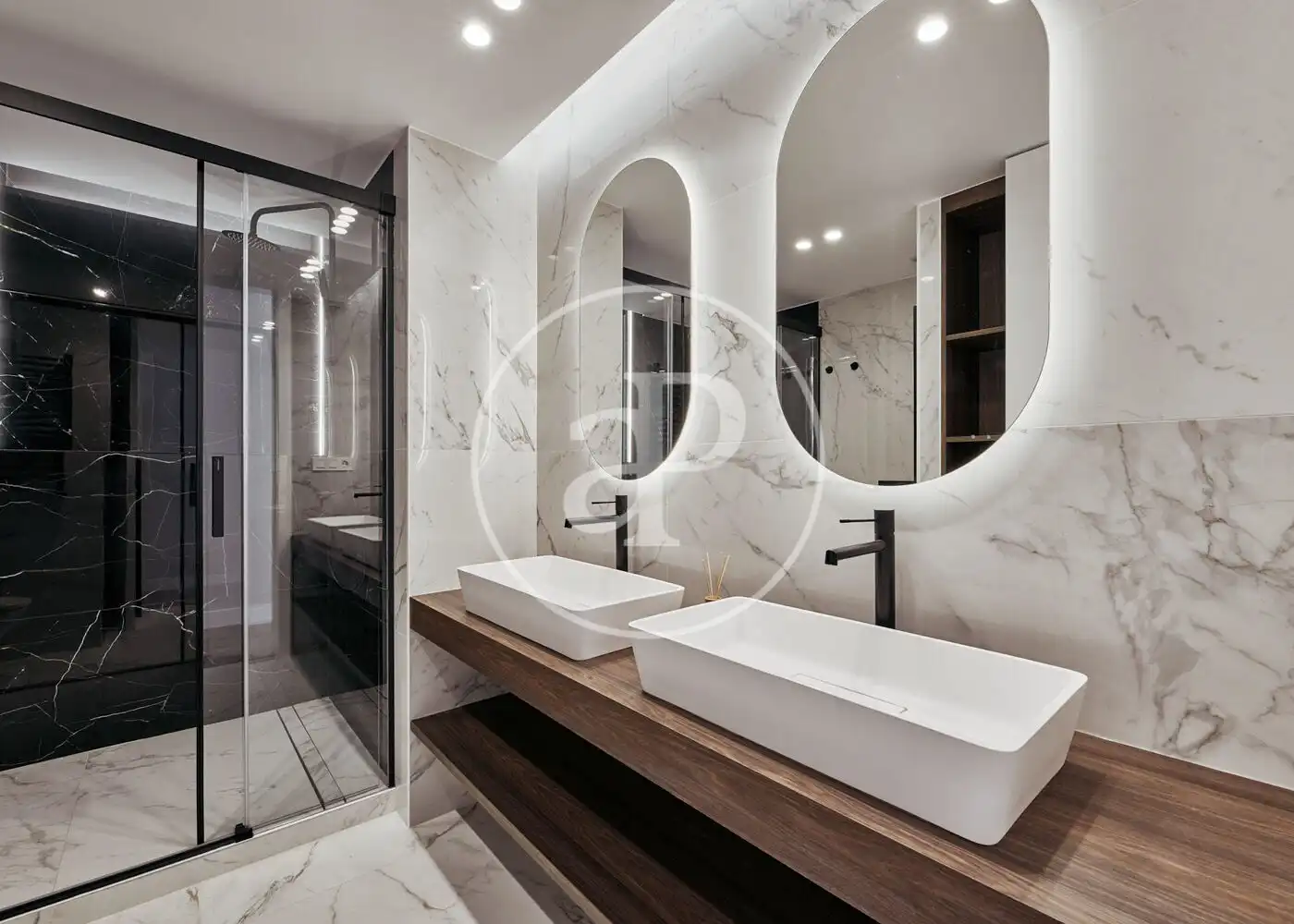 Badezimmer von Wohnung zum Verkauf in Madrid mit Klimaanlage, Heizung und Terrasse
