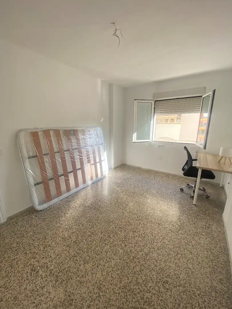 Flat for rent in Málaga  with Terrace, Furnished and Oven