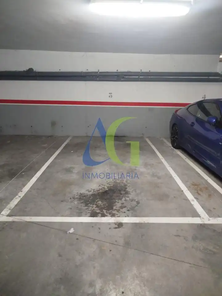 Aparcament de Pis en venda en San Andrés del Rabanedo amb Calefacció, Parquet i Terrassa