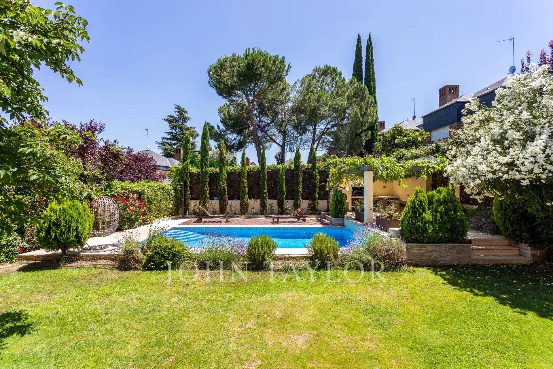 House or chalet to rent in Somosaguas