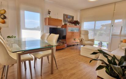 Living room of Flat for sale in Salt  with Air Conditioner, Heating and Parquet flooring