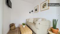 Living room of Flat to rent in Esplugues de Llobregat  with Air Conditioner, Heating and Furnished