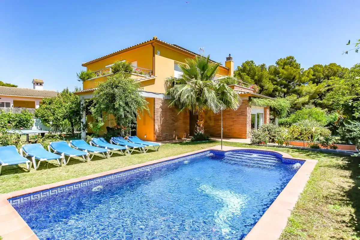 Casa con piscina en venta en Mas Trader - Corral d'En Tort - Corral d'En Cona