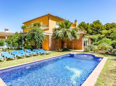 Casa amb piscina en venda a Mas Trader - Corral d'En Tort - Corral d'En Cona
