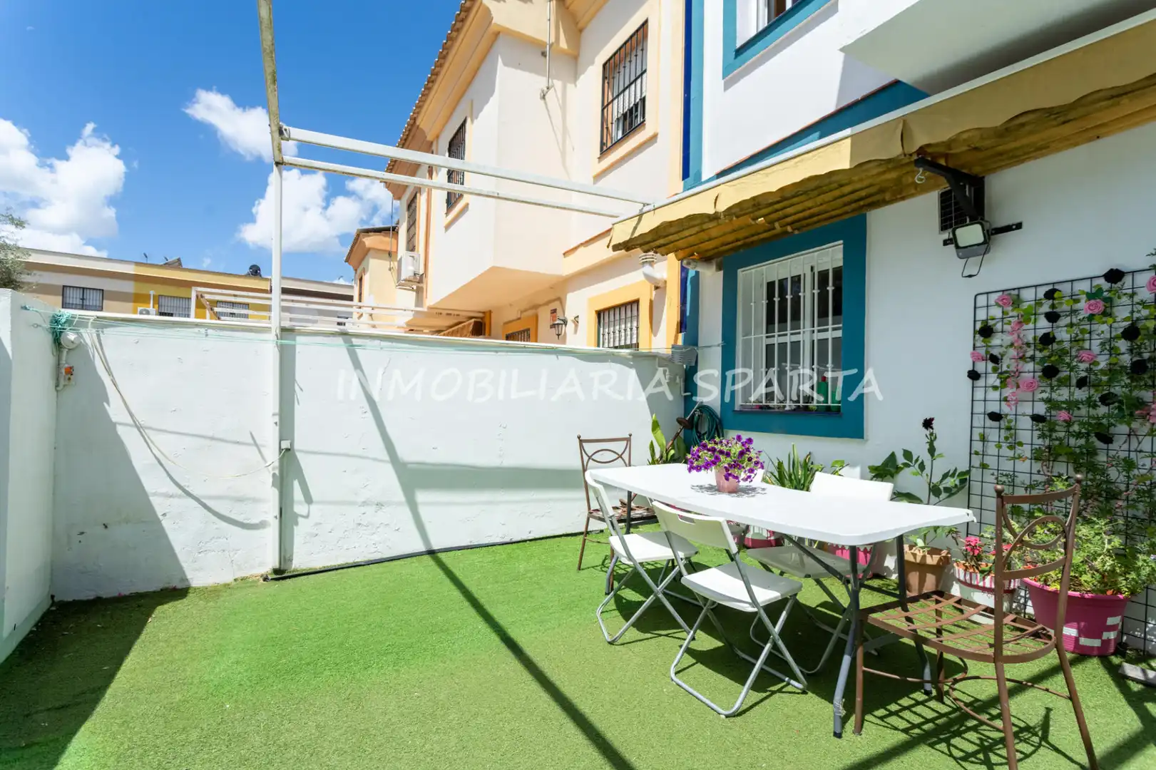 Exterior view of Detached homes for sale in Espartinas  with Air Conditioner and Heating