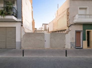 Terrenys i solars en venda a C. Sta. Barbara