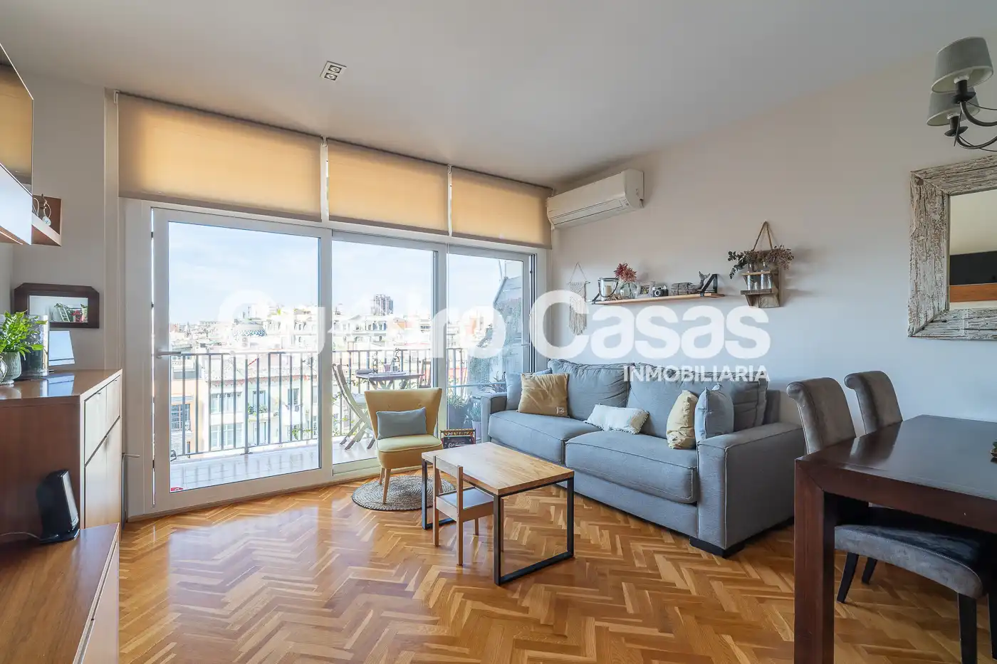 Sala de estar de Ático en venta en Barcelona con Aire acondicionado, Calefacción y Amueblado