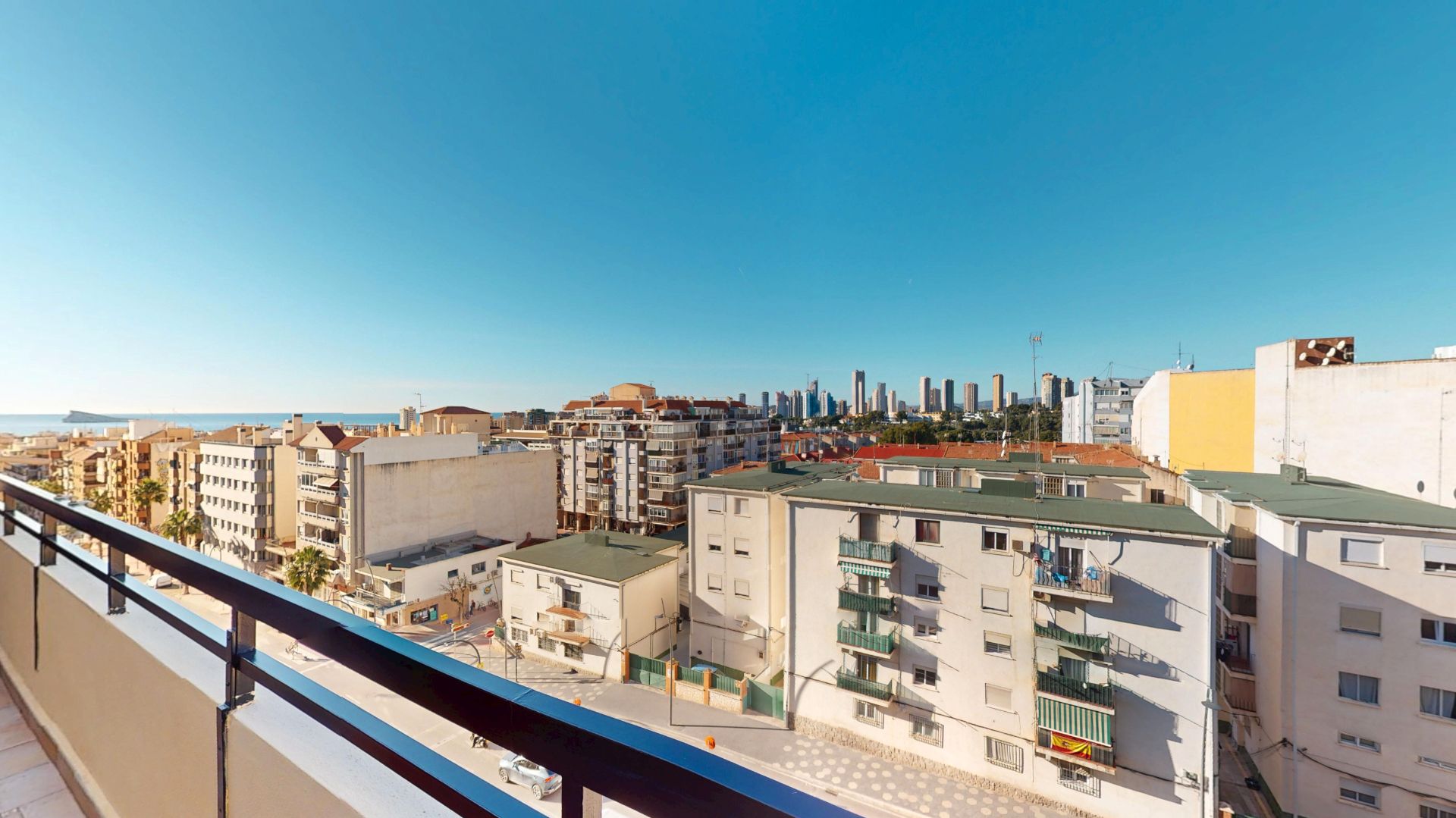 Exterior view of Attic for sale in Benidorm  with Air Conditioner, Terrace and Storage room