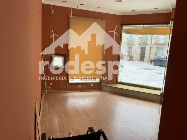 Commercial properties for rent in Arbo