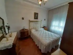 Bedroom of Flat for sale in Almodóvar del Campo  with Air Conditioner, Heating and Parquet flooring