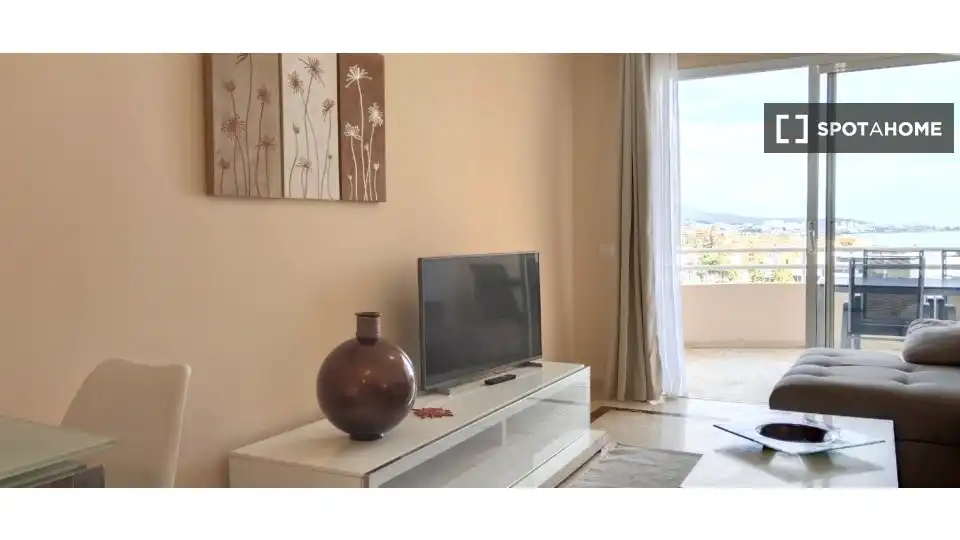 Room in La Caleta