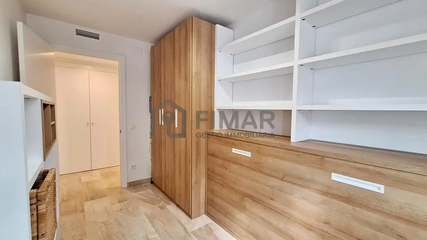 Schlafzimmer von Erdgeschoss zum Verkauf in Mataró mit Klimaanlage, Heizung und Terrasse
