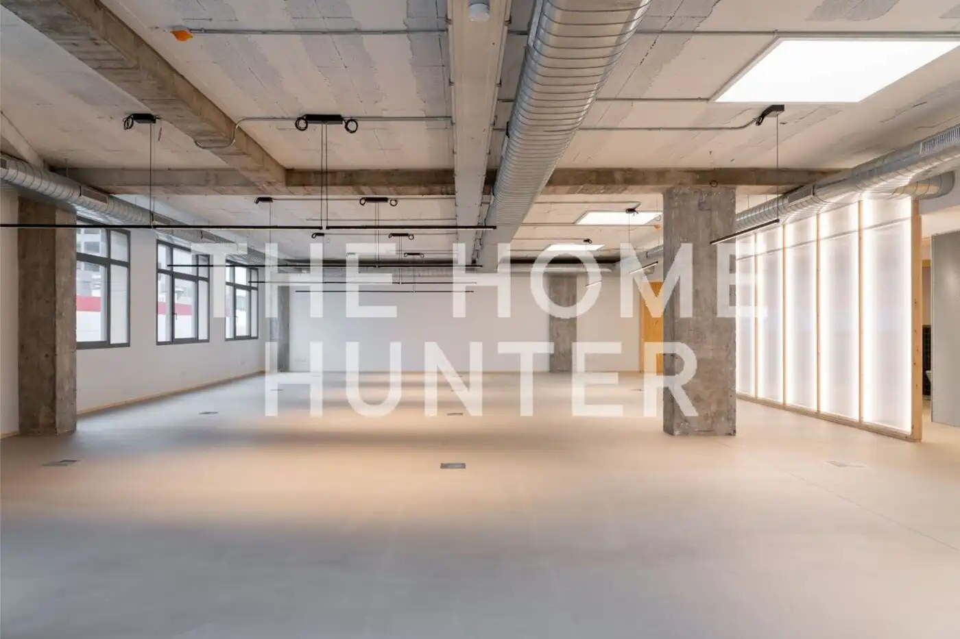 Büro zur Miete in Barcelona mit Heizung und Abstellraum