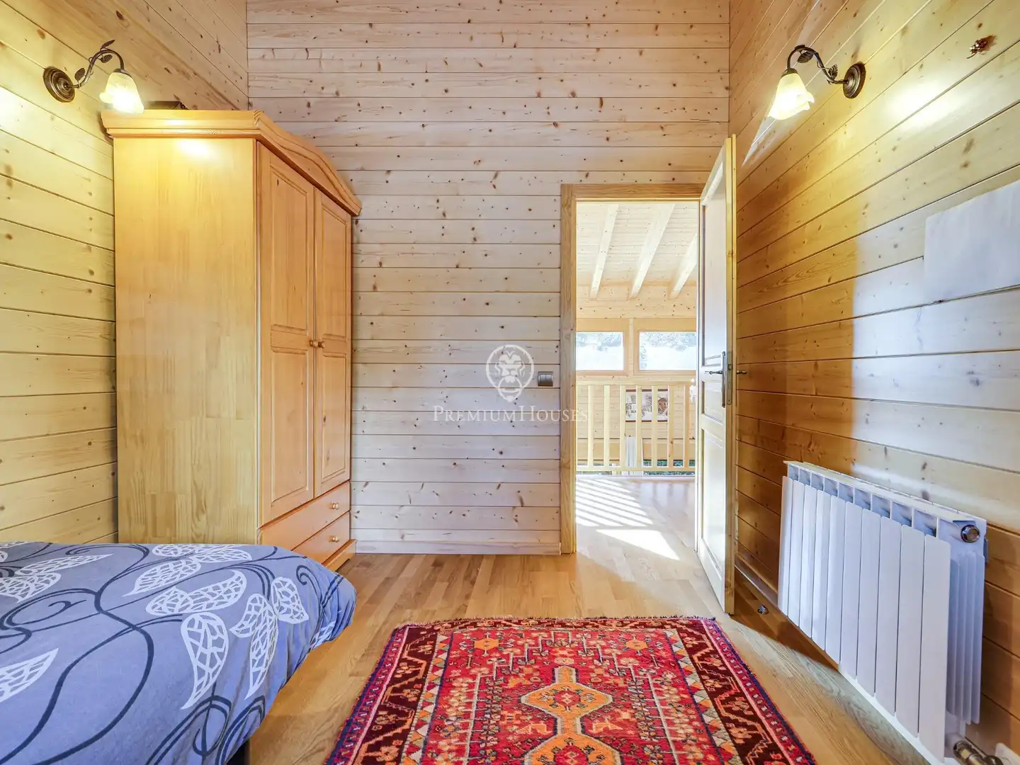 Dormitori de Casa o xalet en venda en Alp amb Calefacció, Jardí privat i Parquet