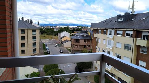 Foto 4 de Piso en venta en Flores de Sil - La Placa, Ponferrada