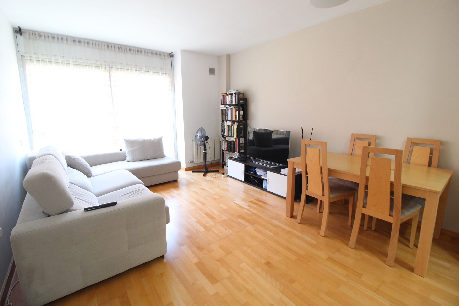 Sala d'estar de Pis en venda en  Barcelona Capital amb Aire condicionat, Calefacció i Parquet
