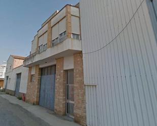 Vista exterior de Nau industrial en venda en Torres de Segre