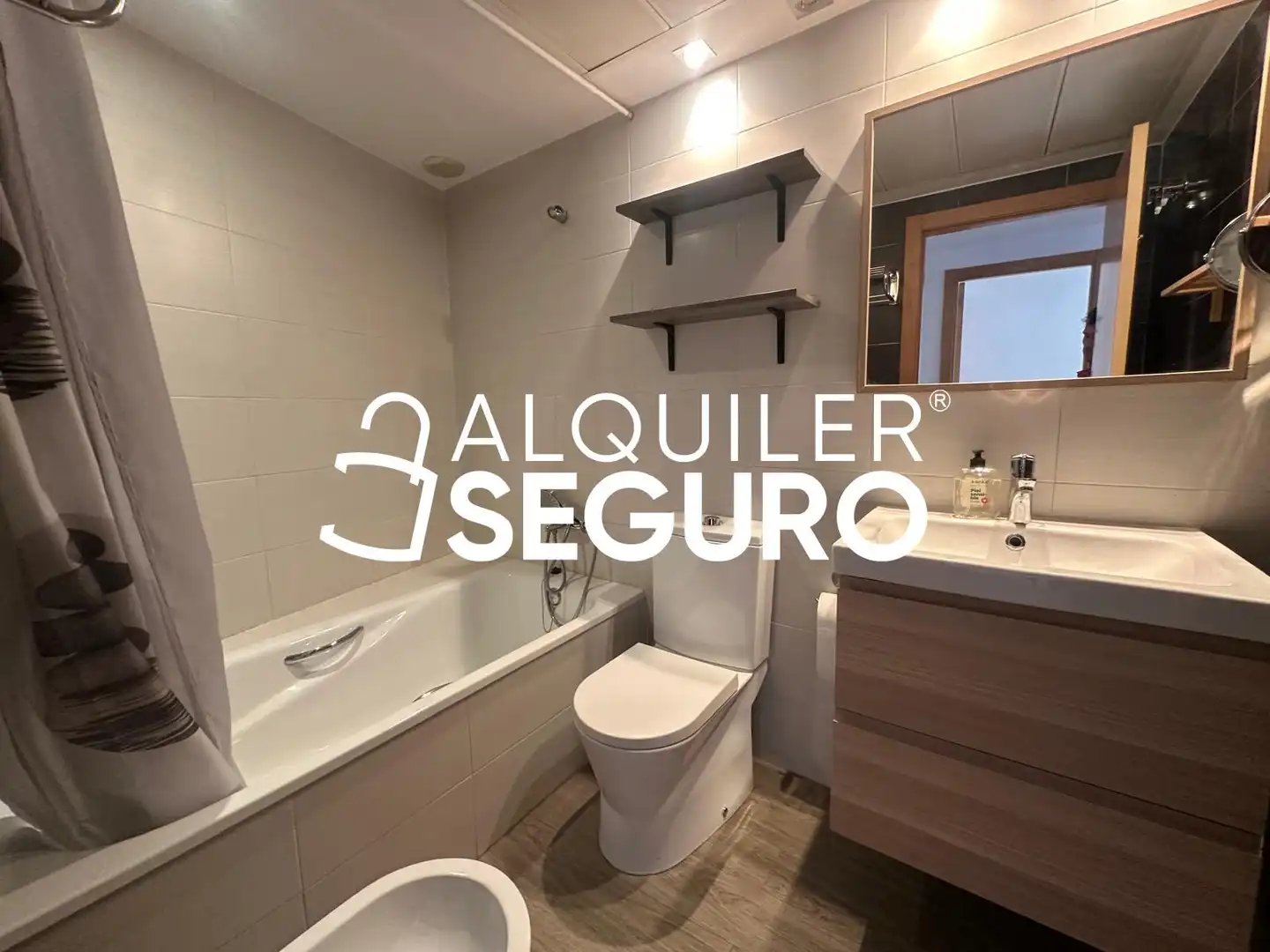 Baño de Ático de alquiler en Paiporta con Aire acondicionado, Calefacción y Terraza