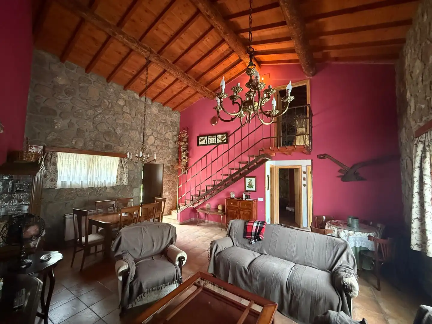 Sala de estar de Casa adosada en venta en La Torre con Calefacción, Jardín privado y Terraza