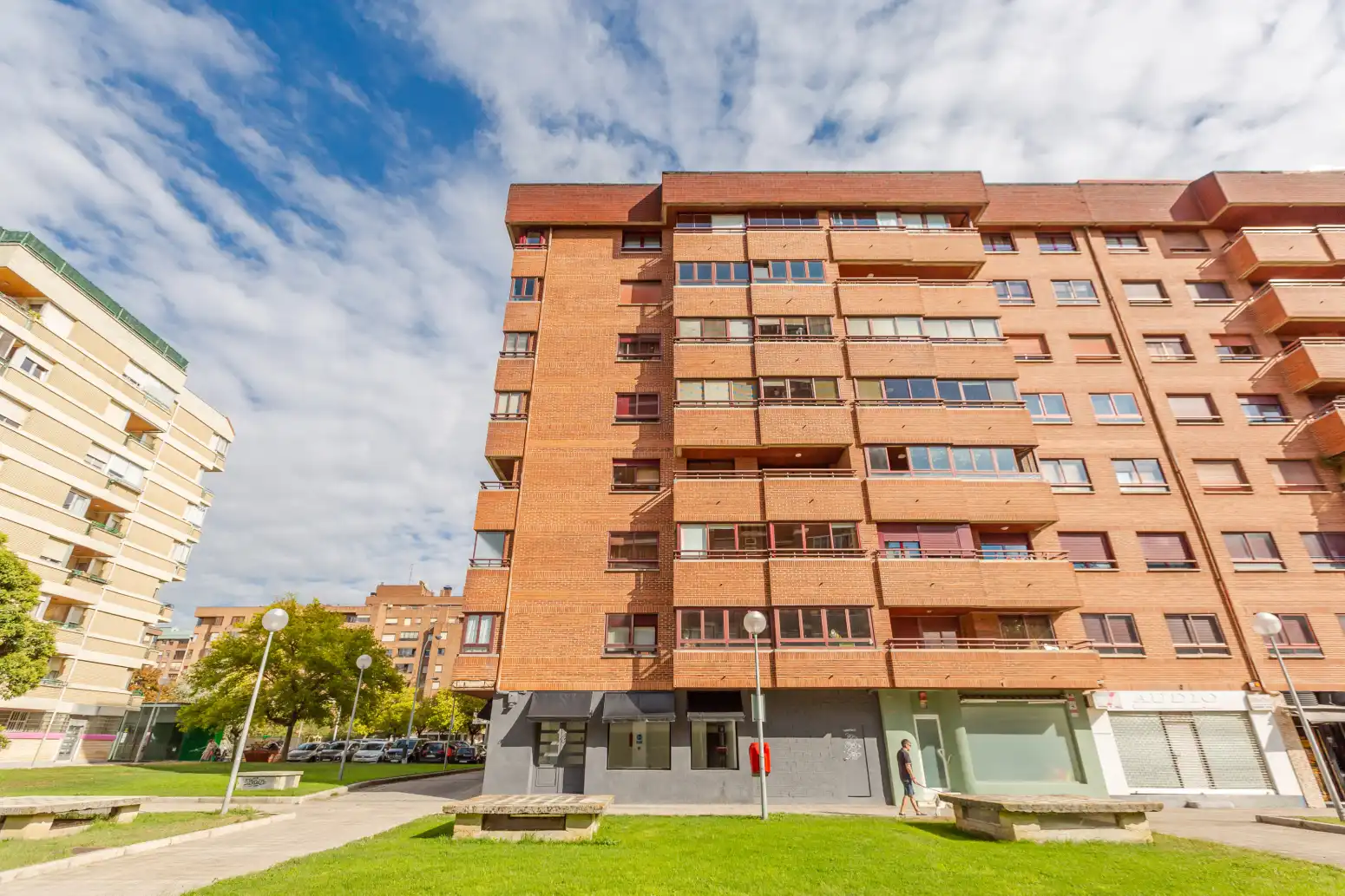 Local comercial de lloguer a Pamplona-Iruña - CALLE ITURRAMA 34, imagen 3