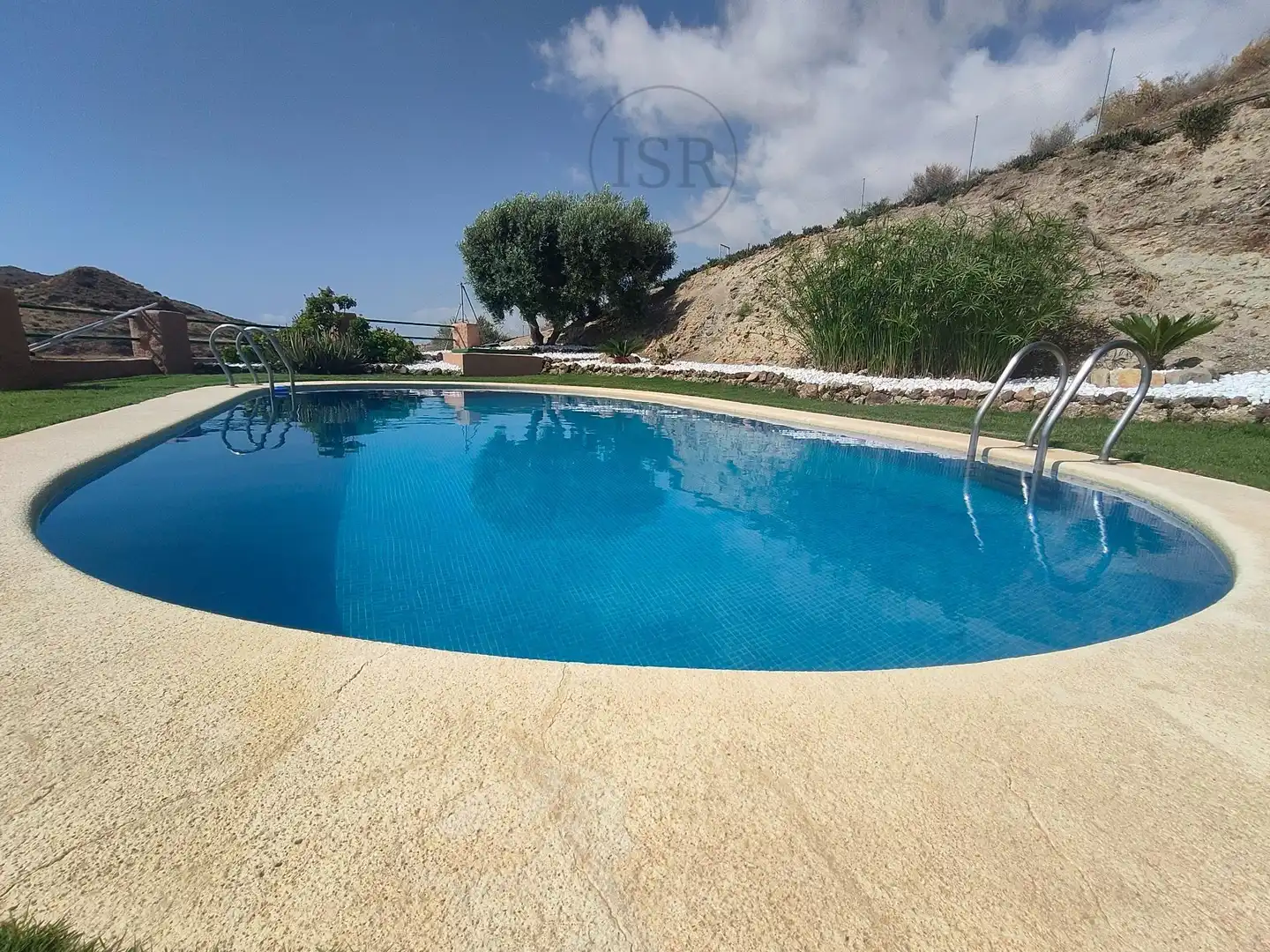 Piscina de Casa o xalet en venda en Cuevas del Almanzora amb Aire condicionat, Jardí privat i Terrassa