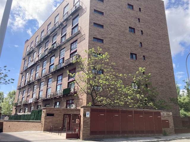 Local comercial en Venta en Ambroz