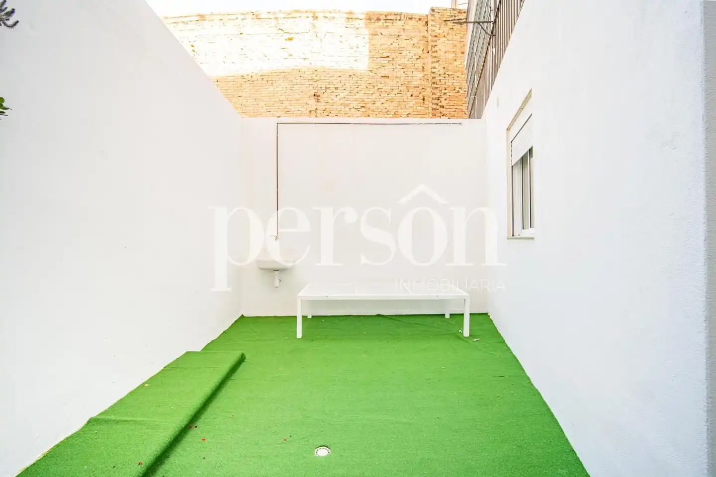 Ground floor for sale in Valencia  with Air Conditioner, Heating and Terrace