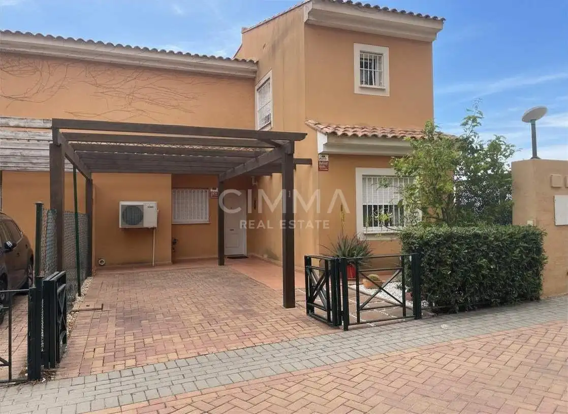 Vista exterior de Casa o chalet en venta en Polop con Jardín privado y Piscina comunitaria
