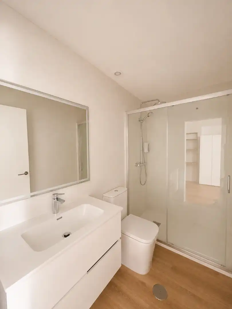 Baño de Local en venta en Málaga con Aire acondicionado, Calefacción y Parquet