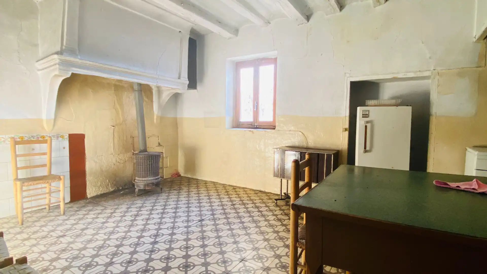 Cuina de Casa adosada en venda en Mosqueruela amb Terrassa i Traster