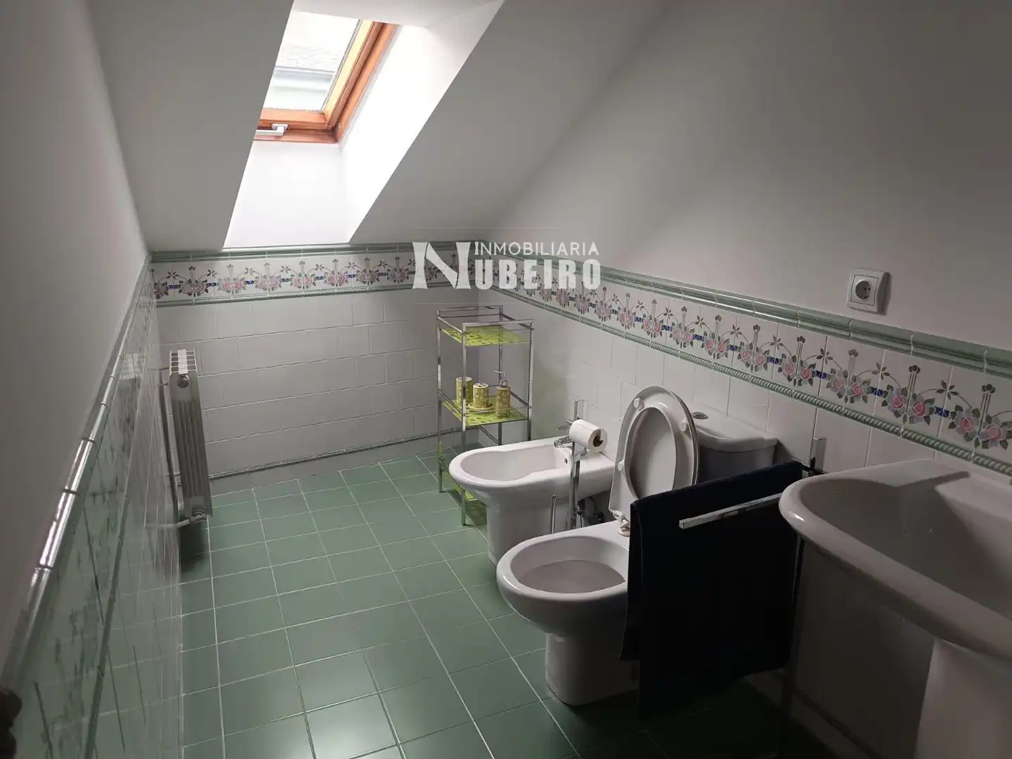 Bany de Dúplex de lloguer en Lugo amb Traster