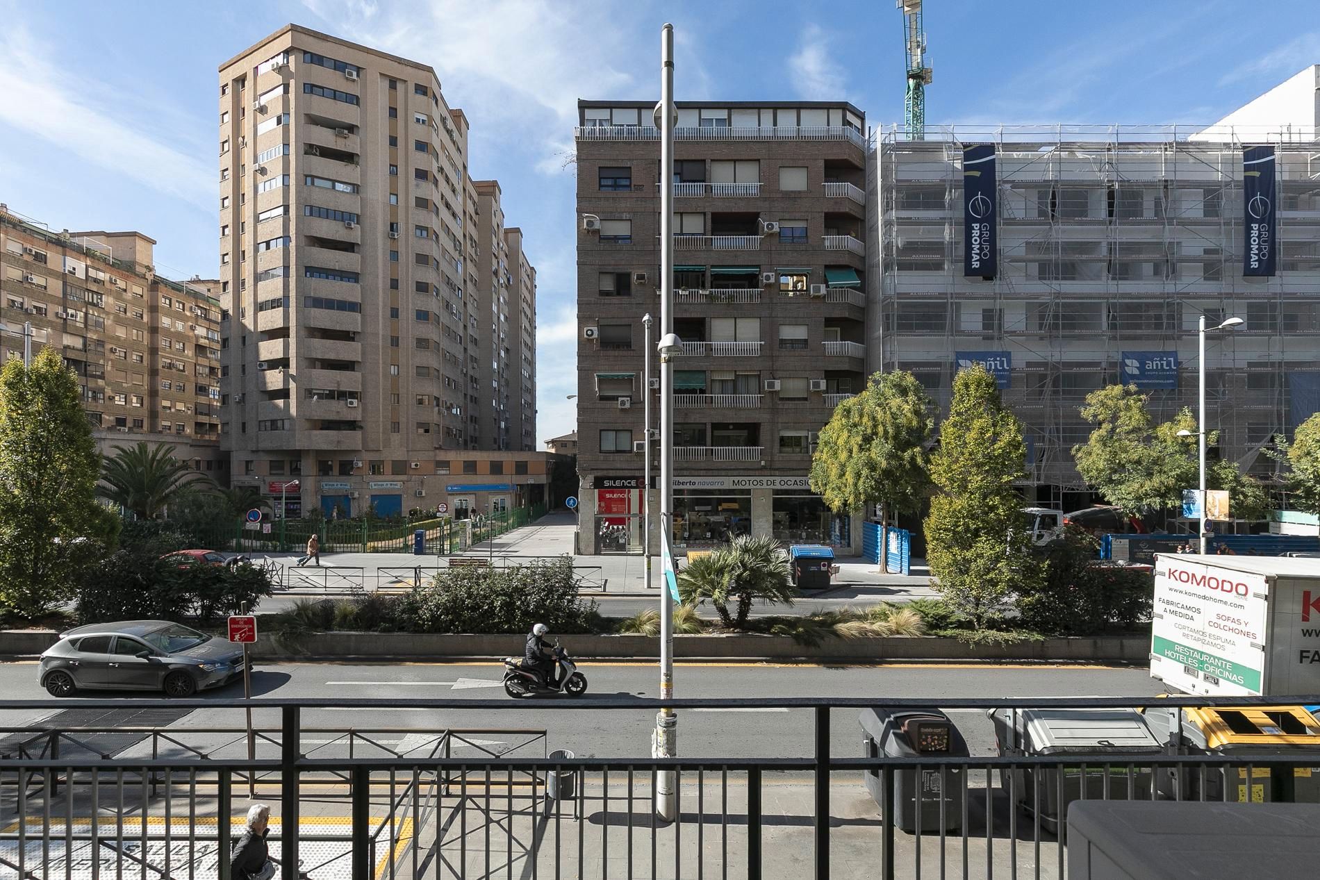 Exterior view of Apartment for sale in  Granada Capital