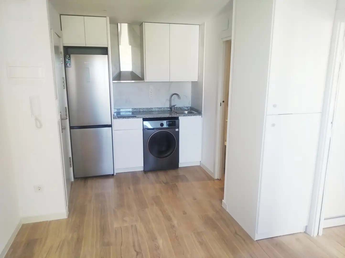 Cocina de Apartamento de alquiler en El Campello con Aire acondicionado, Calefacción y Parquet