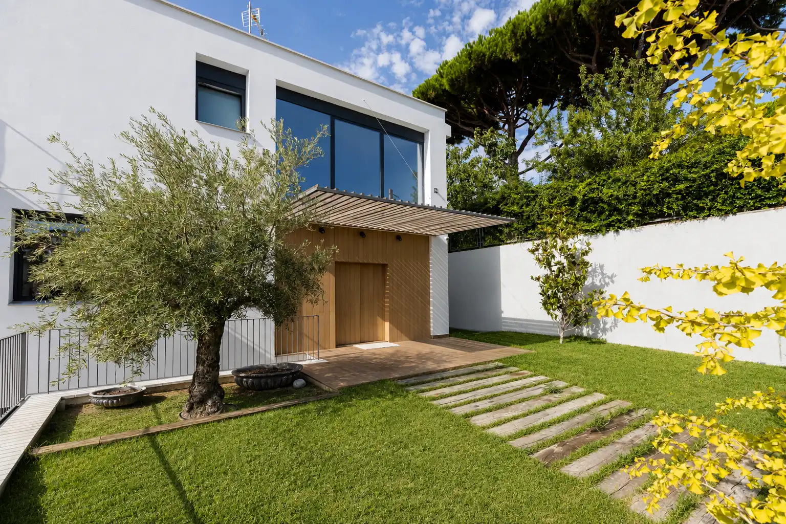 Vista exterior de Casa o chalet en venta en Premià de Dalt con Aire acondicionado, Jardín privado y Terraza