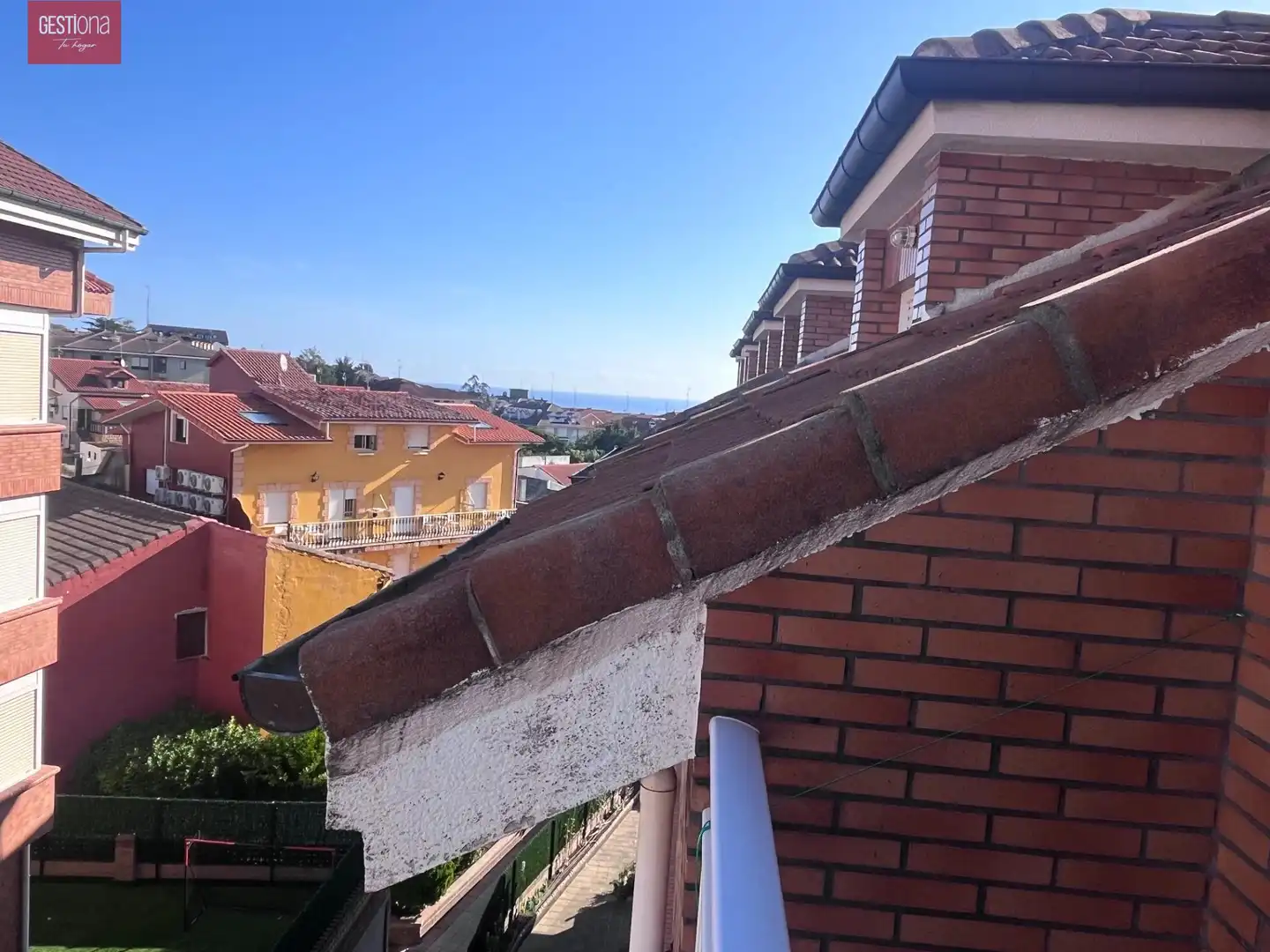 Terrasse von Dachboden zum Verkauf in Noja mit Heizung, Terrasse und Möbliert