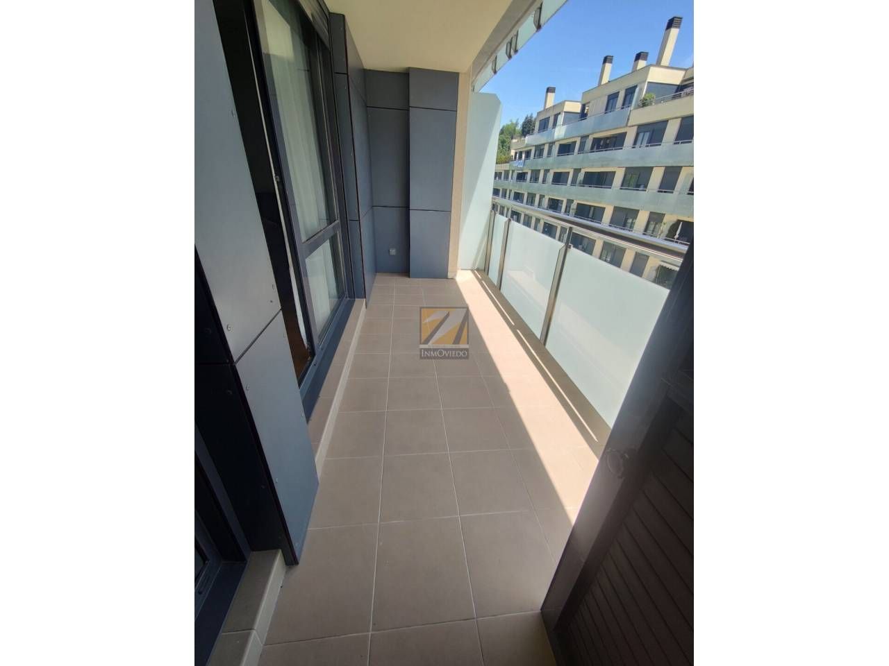 Terrassa de Pis en venda en Oviedo  amb Calefacció, Parquet i Traster