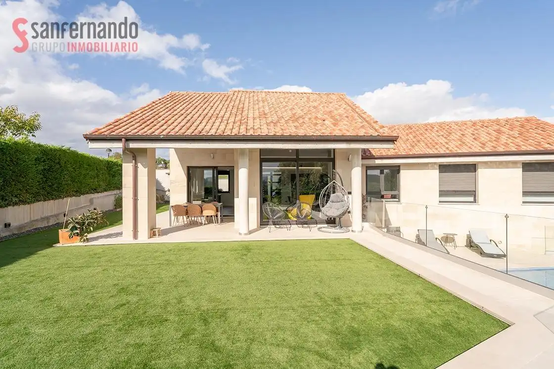 Villa mit Pool zum Verkauf in Suances, imagen 3