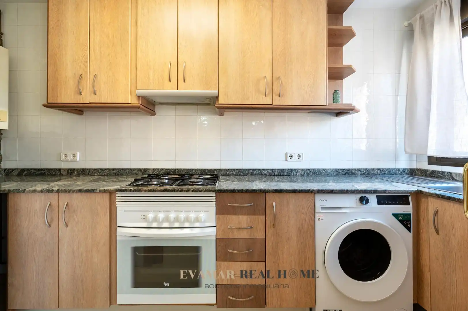 Kitchen of Flat for rent in  Palma de Mallorca  with Heating, Terrace and Furnished