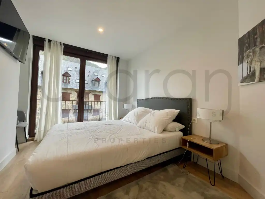 Dormitori de Apartament en venda en Naut Aran