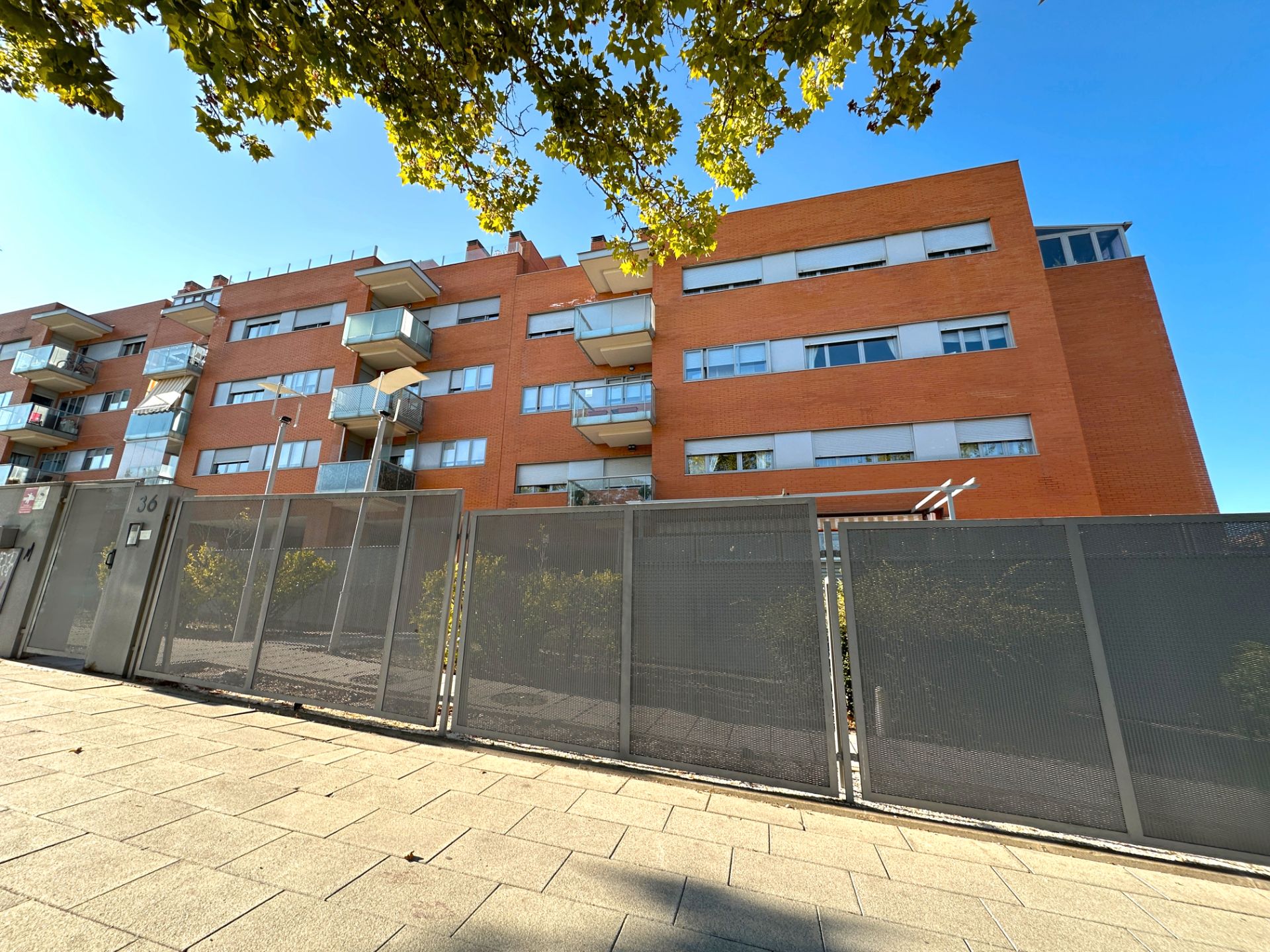 Vista exterior de Pis de lloguer en Paracuellos de Jarama amb Aire condicionat, Calefacció i Traster