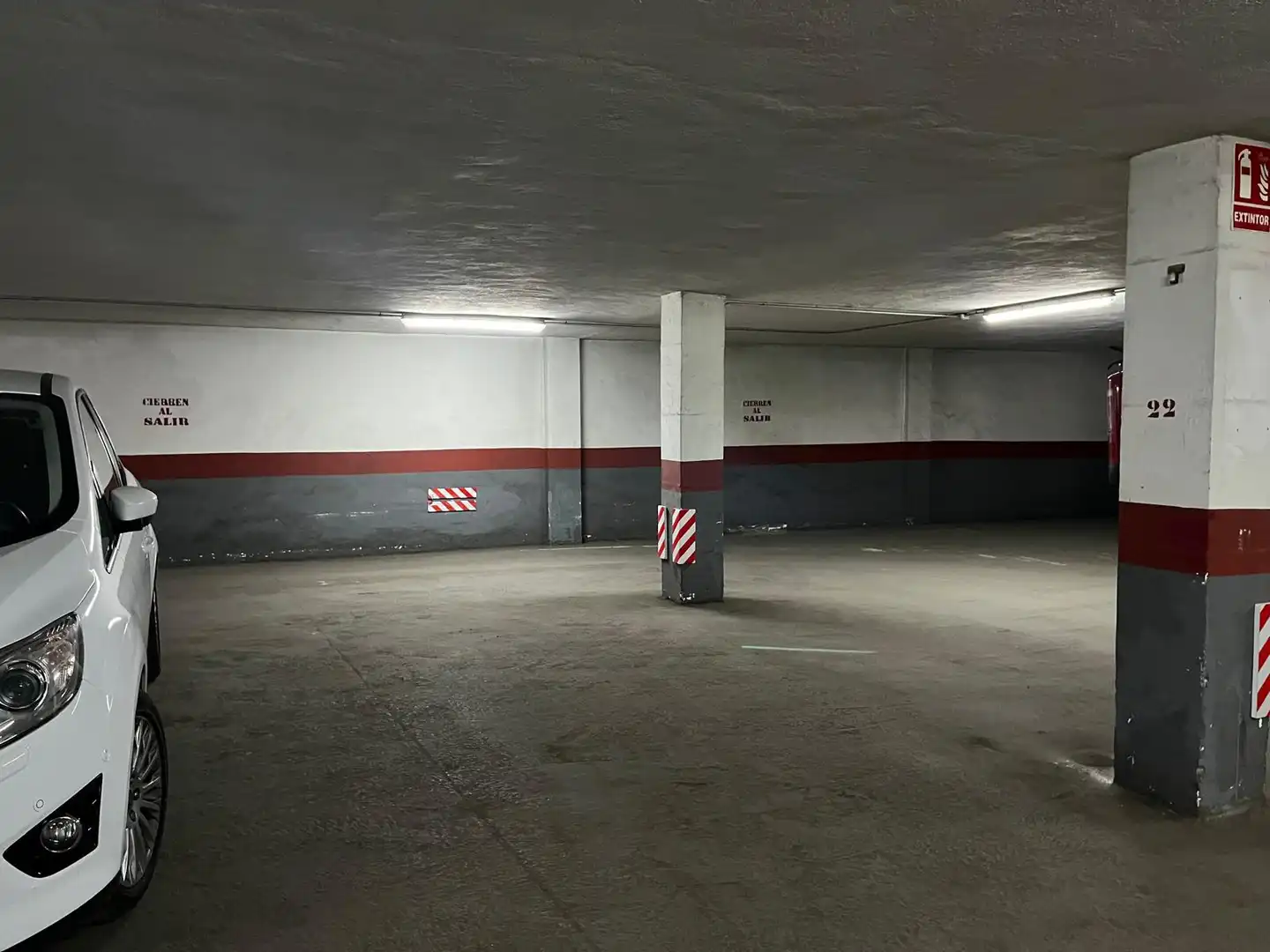 Parkplatz von Wohnung zum Verkauf in Cartagena mit Klimaanlage