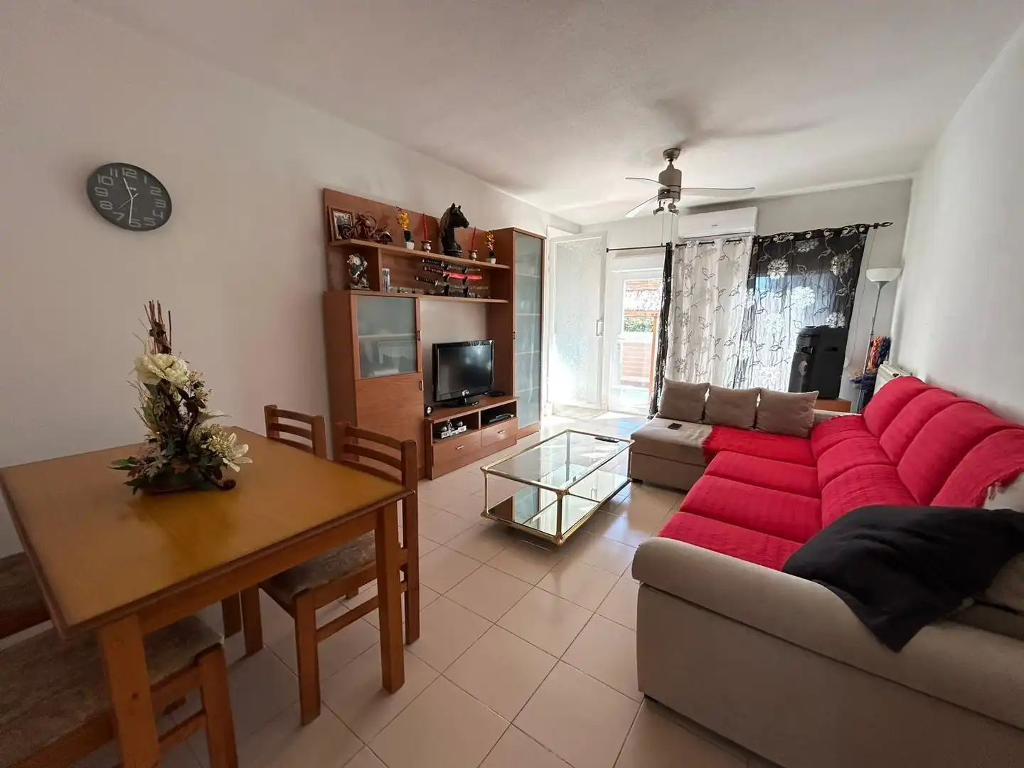 Sala de estar de Casa o chalet en venta en Loranca de Tajuña con Piscina
